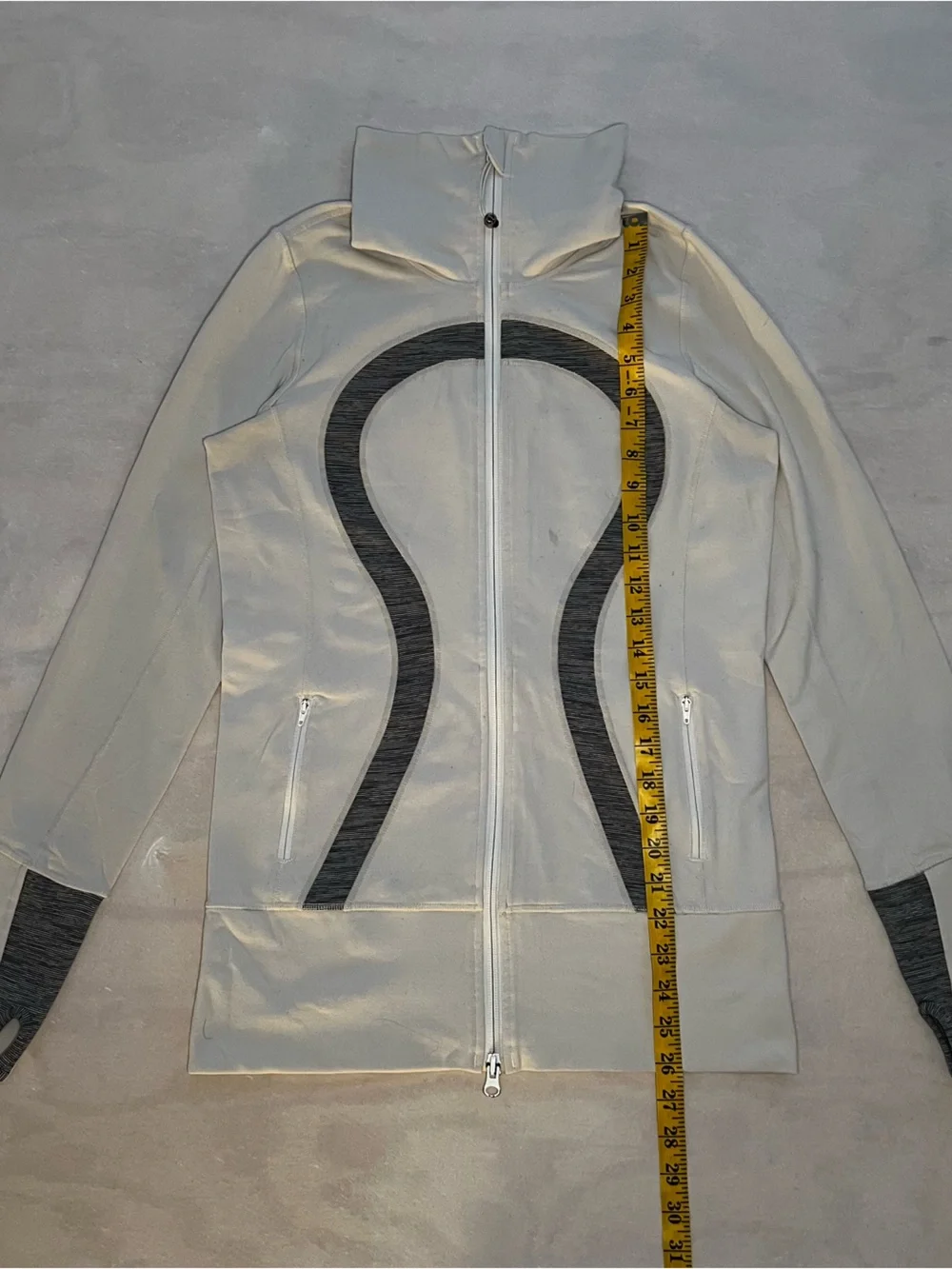 Lululemon Define Athletic Full Zip Jacket Stucco Beige Grey Women's Size 8